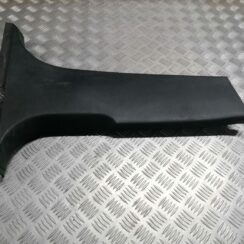 Vidējas salona statnes apdare priekš ŠKODA OCTAVIA 2006