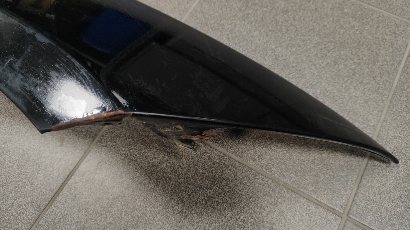 Priekšējais labais spārns priekš BMW 123 E87 2008 BLACK