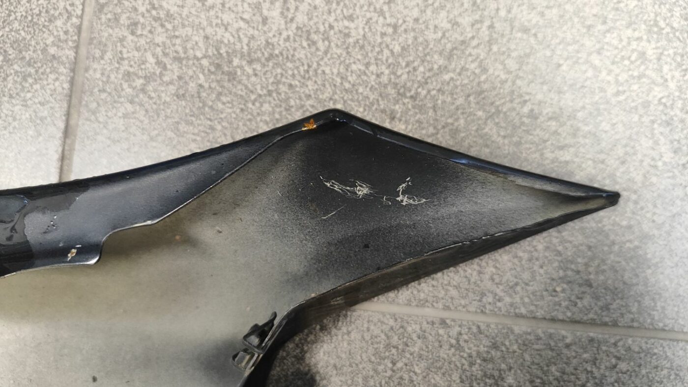 Priekšējais labais spārns priekš BMW 123 E87 2008 BLACK