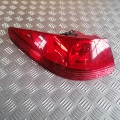 Aizmugurējais kreisais lukturis priekš PEUGEOT 607 2010