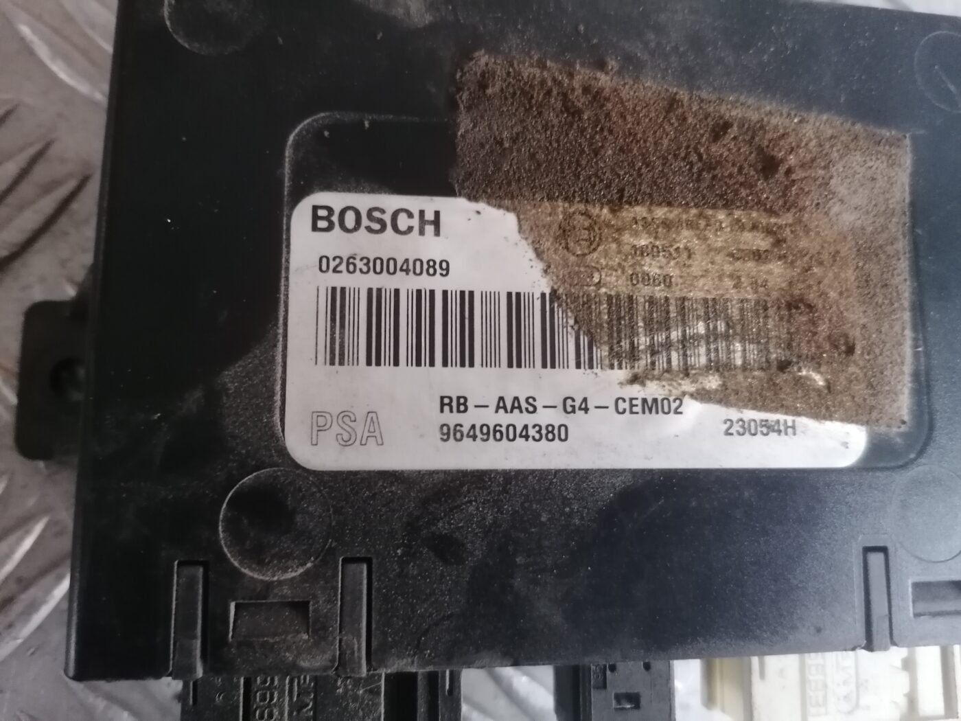 Parkošanās devēju vadības bloks priekš PEUGEOT 607 2010