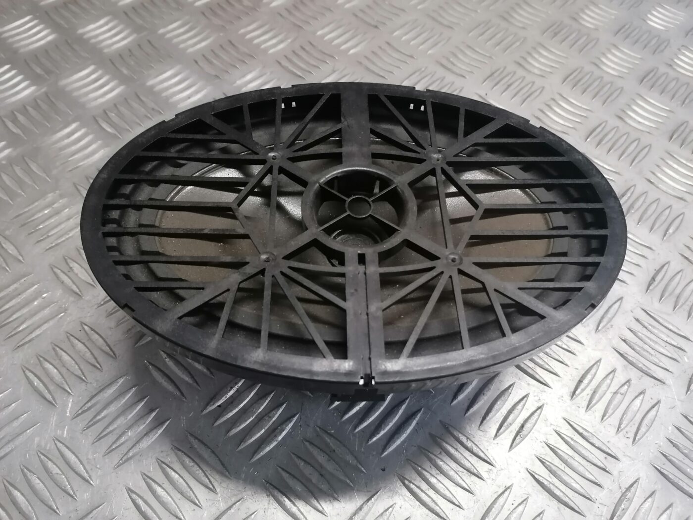 Durvju skaļrunis, apakšā priekš PEUGEOT 607 2010