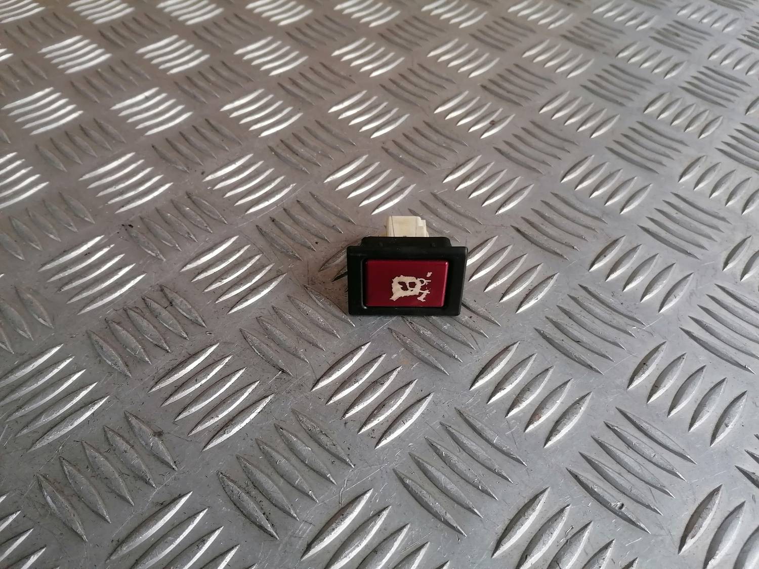 Bagāžnieka vāka atvēršanas rokturis/poga priekš PEUGEOT 607 2010 1 Bagāžnieka vāka atvēršanas rokturis/poga priekš PEUGEOT 607 2010