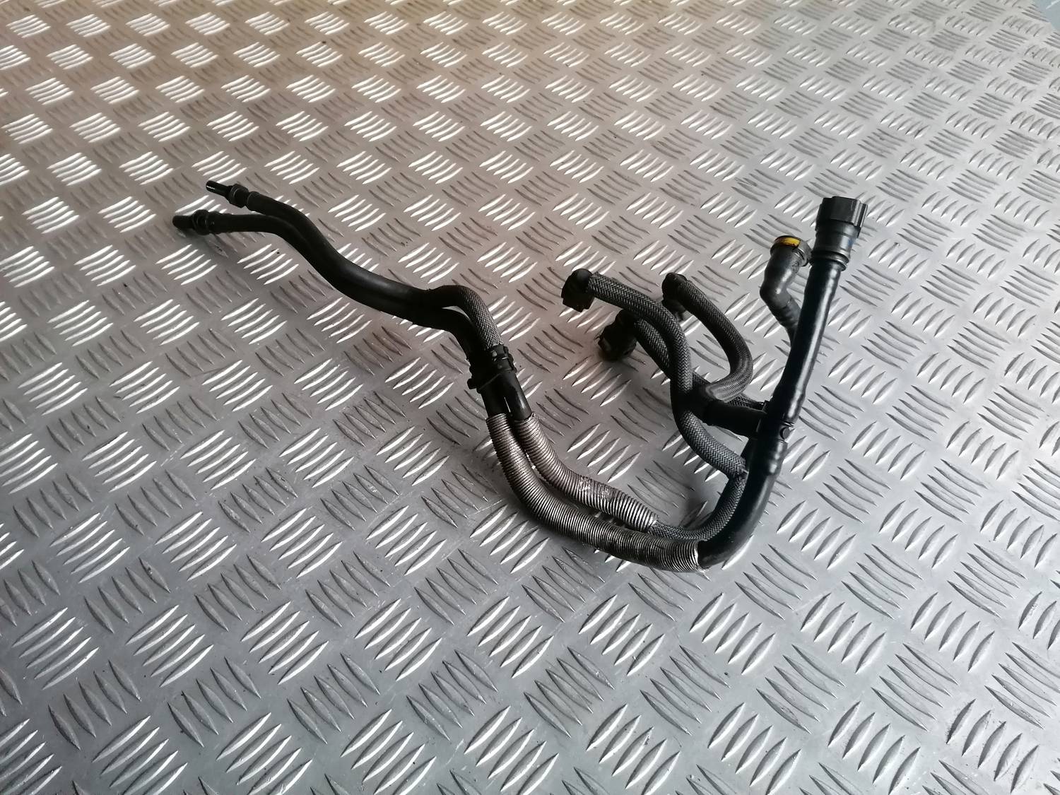 Dzesēšanas caurules priekš PEUGEOT 607 2010 1 Dzesēšanas caurules priekš PEUGEOT 607 2010