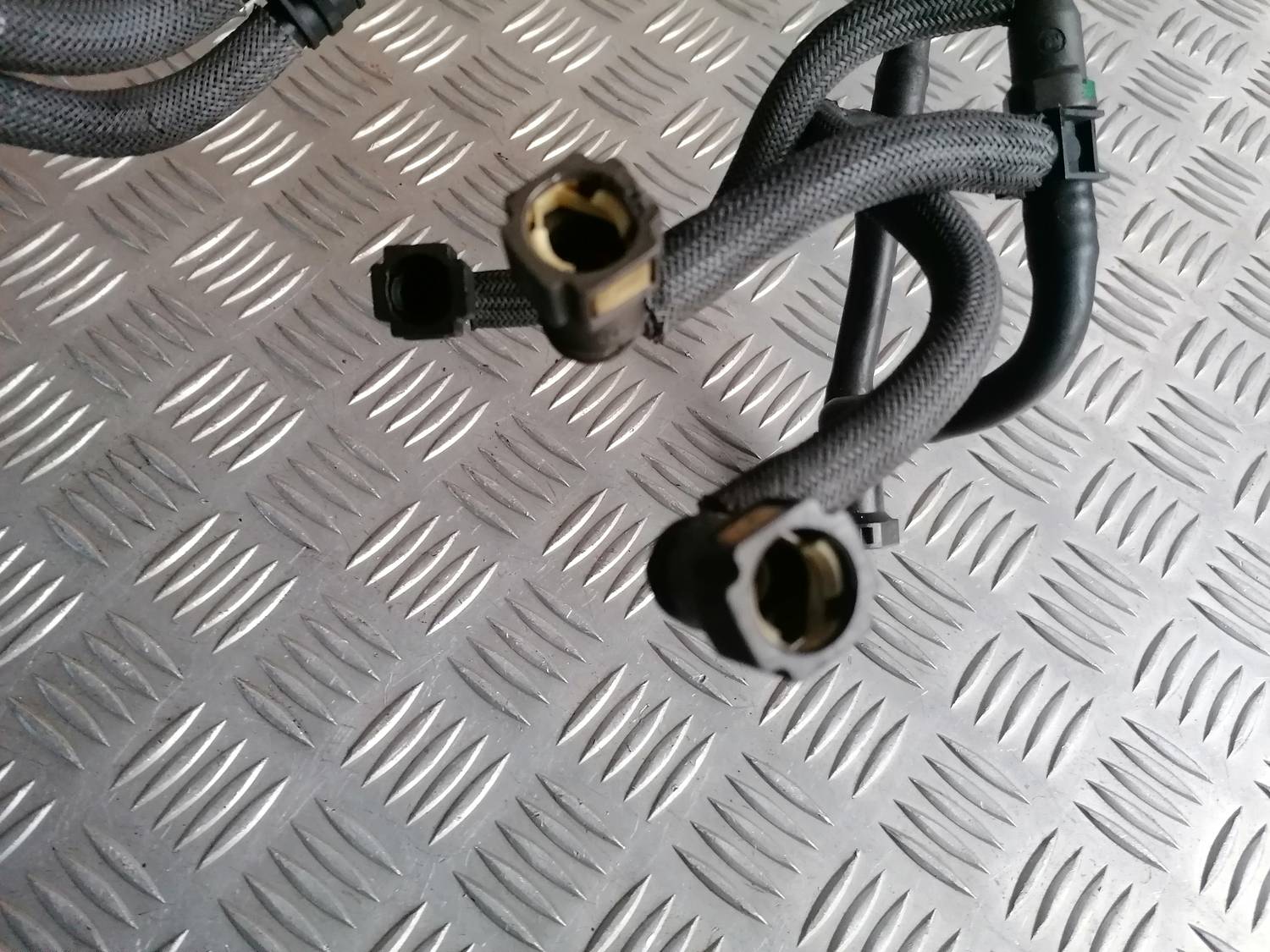 Dzesēšanas caurules priekš PEUGEOT 607 2010 3 Dzesēšanas caurules priekš PEUGEOT 607 2010