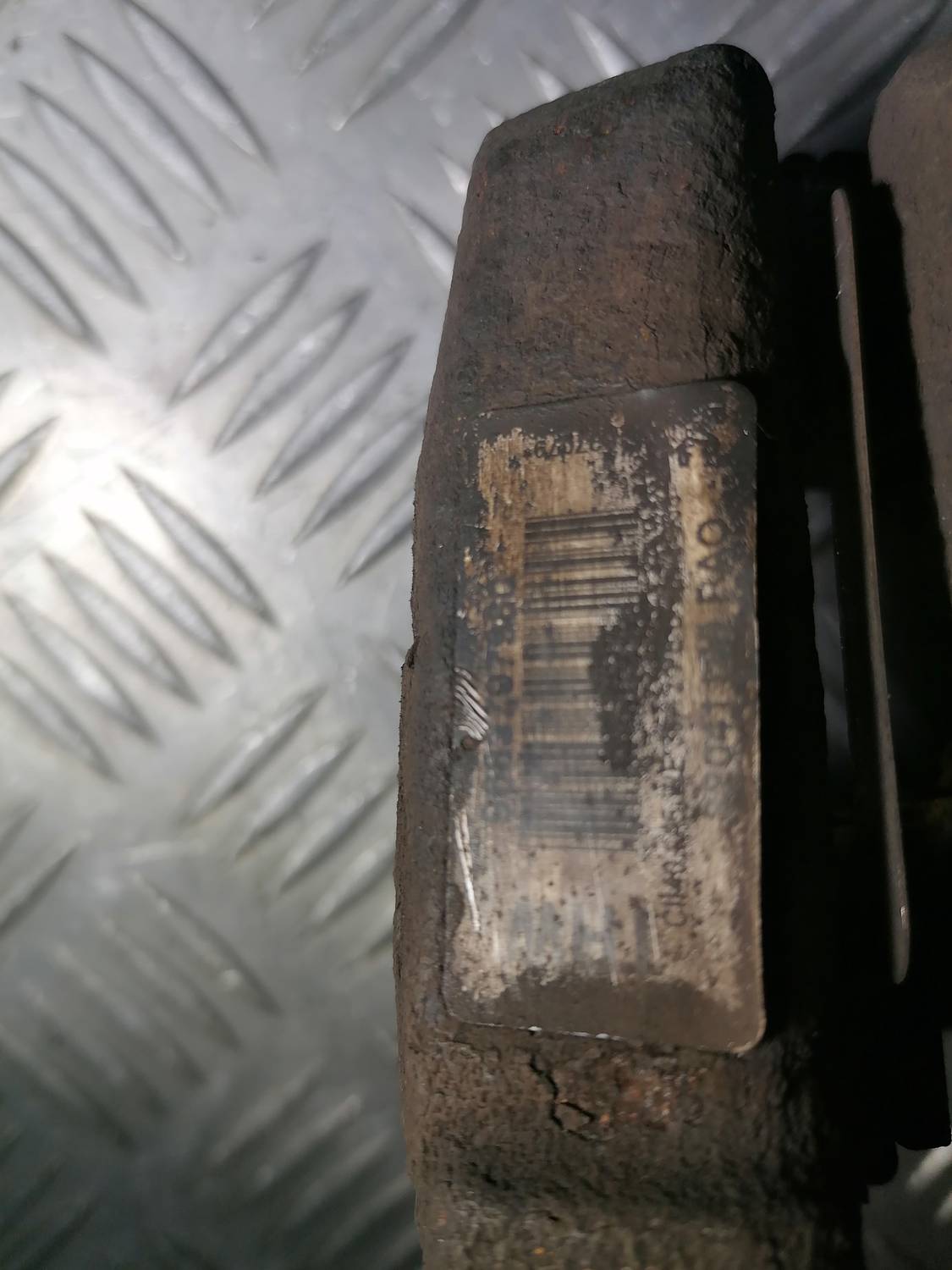 Priekšējais labais suports priekš PEUGEOT 607 2010