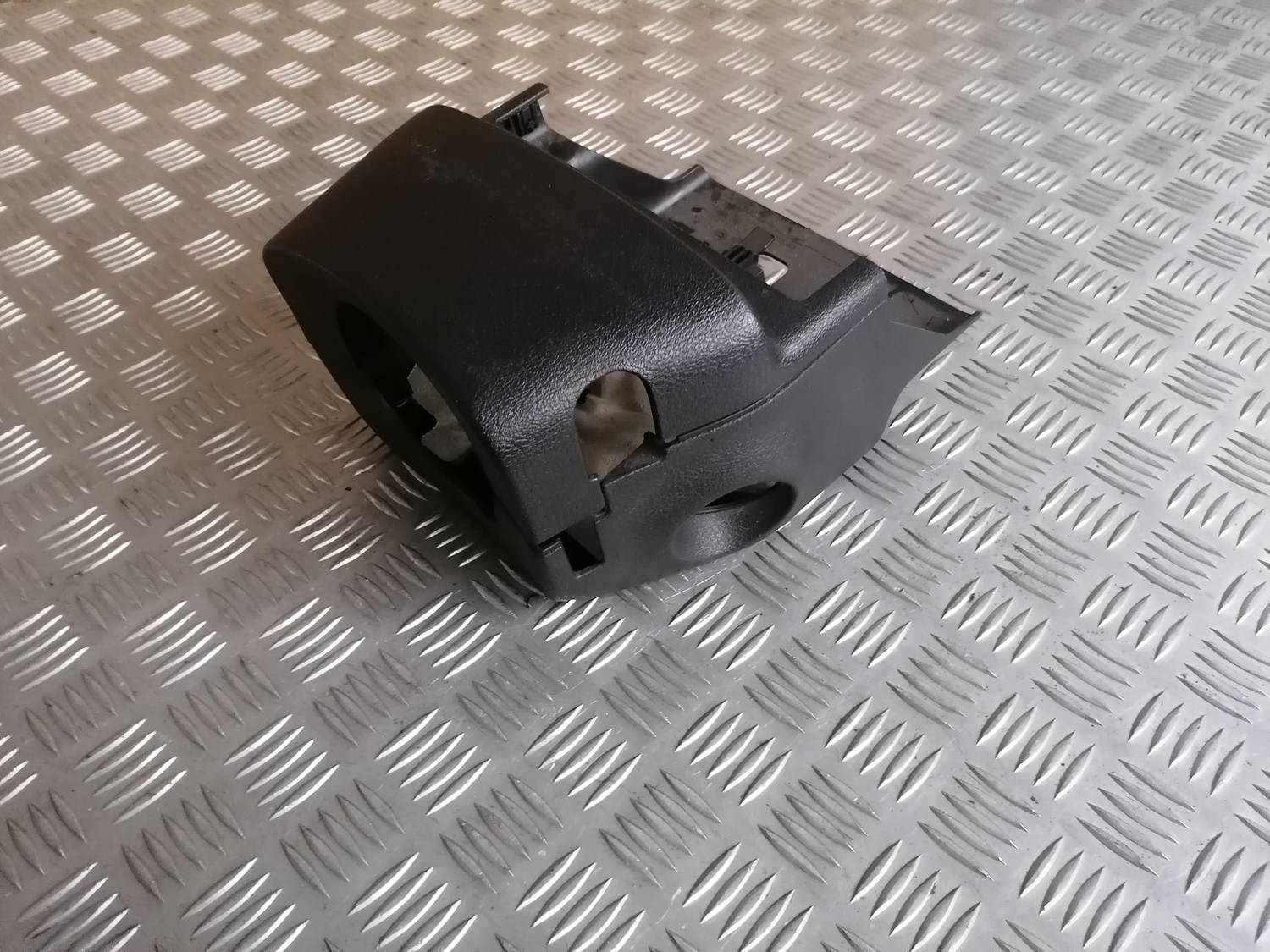 Stūres statnes putekļu aizsargs (salonā) priekš PEUGEOT 607 2010