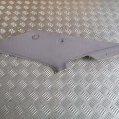 Aizmugurējas salona statnes apdare priekš PEUGEOT 607 2010