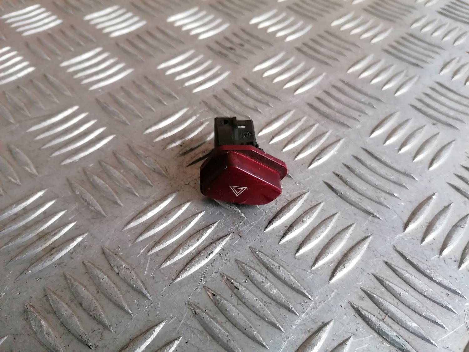 Trauksmes poga priekš PEUGEOT 607 2010