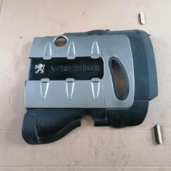 Dzinēja dekoratīvais vāks priekš PEUGEOT 607 2010