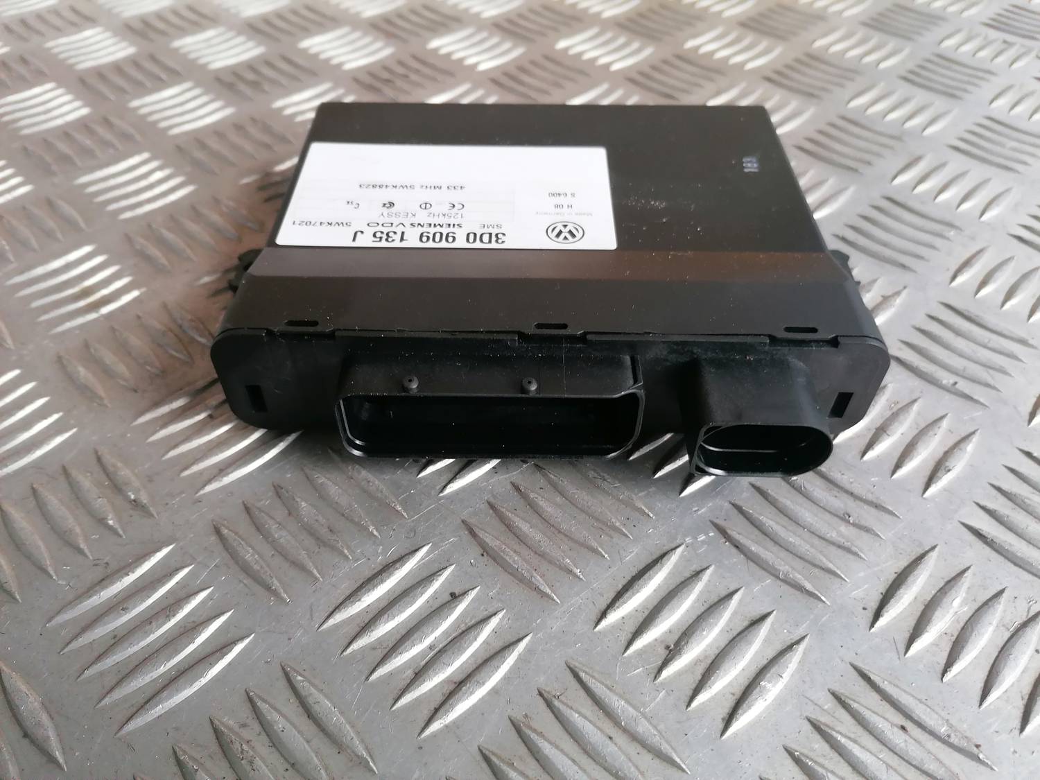 Keyless GO vadības bloks priekš VW PHAETON 2003 2 Keyless GO vadības bloks priekš VW PHAETON 2003