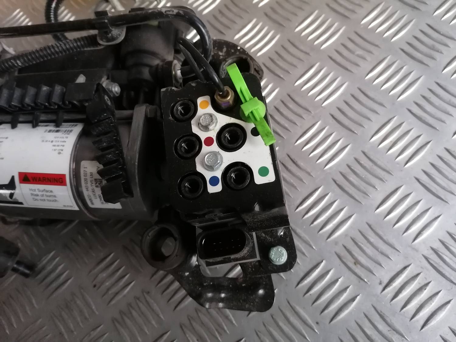 Gaisa kondicioniera kompresors priekš VW PHAETON 2003 7 Gaisa kondicioniera kompresors priekš VW PHAETON 2003