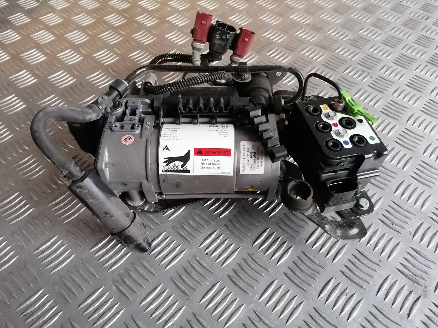 Gaisa kondicioniera kompresors priekš VW PHAETON 2003 3 Gaisa kondicioniera kompresors priekš VW PHAETON 2003