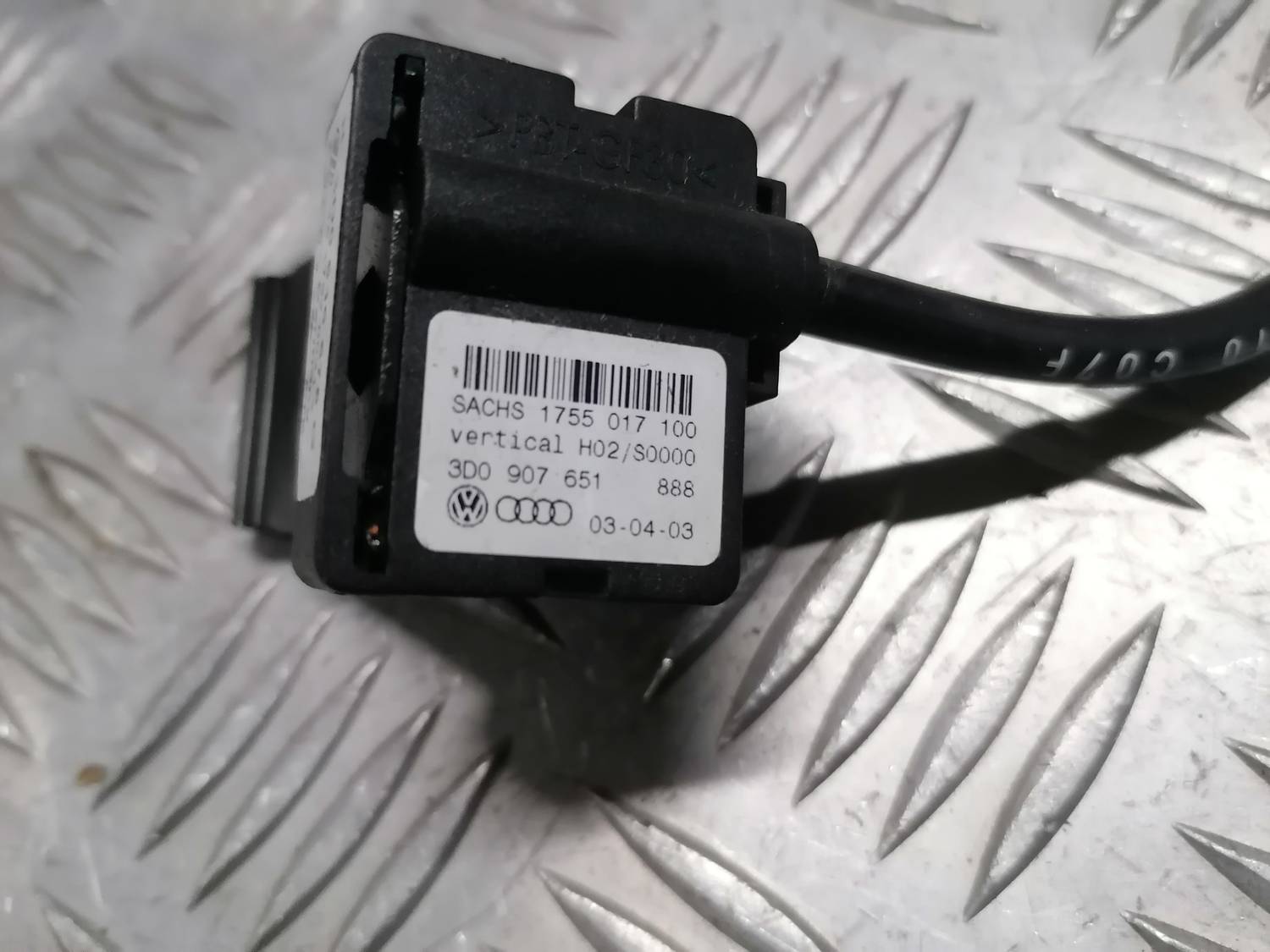 ESP ātruma devējs priekš VW PHAETON 2003 3 ESP ātruma devējs priekš VW PHAETON 2003