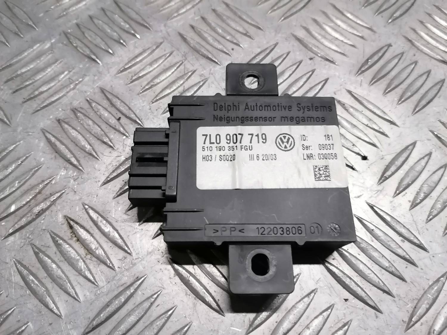 Signalizācijas vadības bloks priekš VW PHAETON 2003