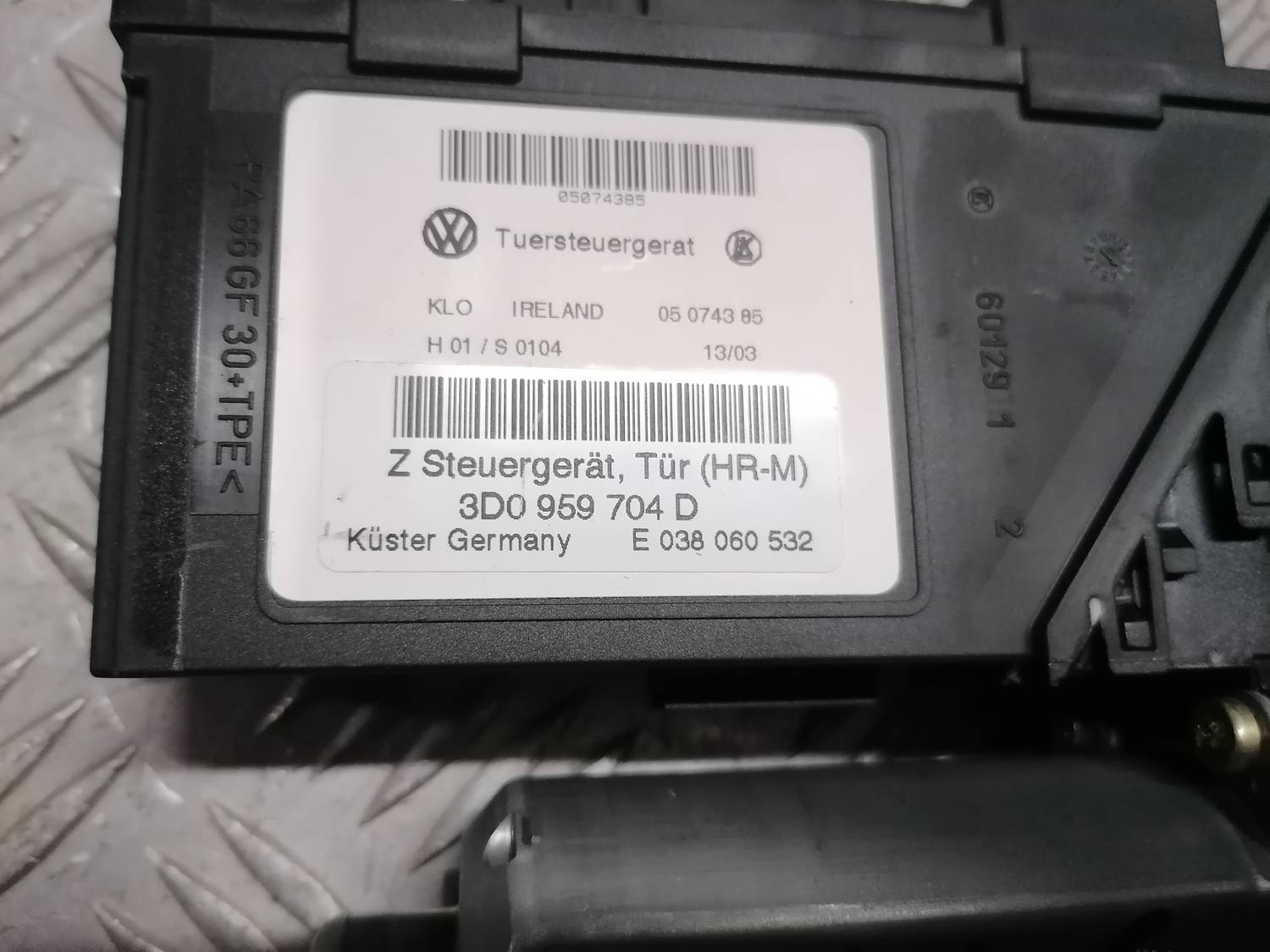 Elektrisko stiklu motors priekš VW PHAETON 2003 5 Elektrisko stiklu motors priekš VW PHAETON 2003