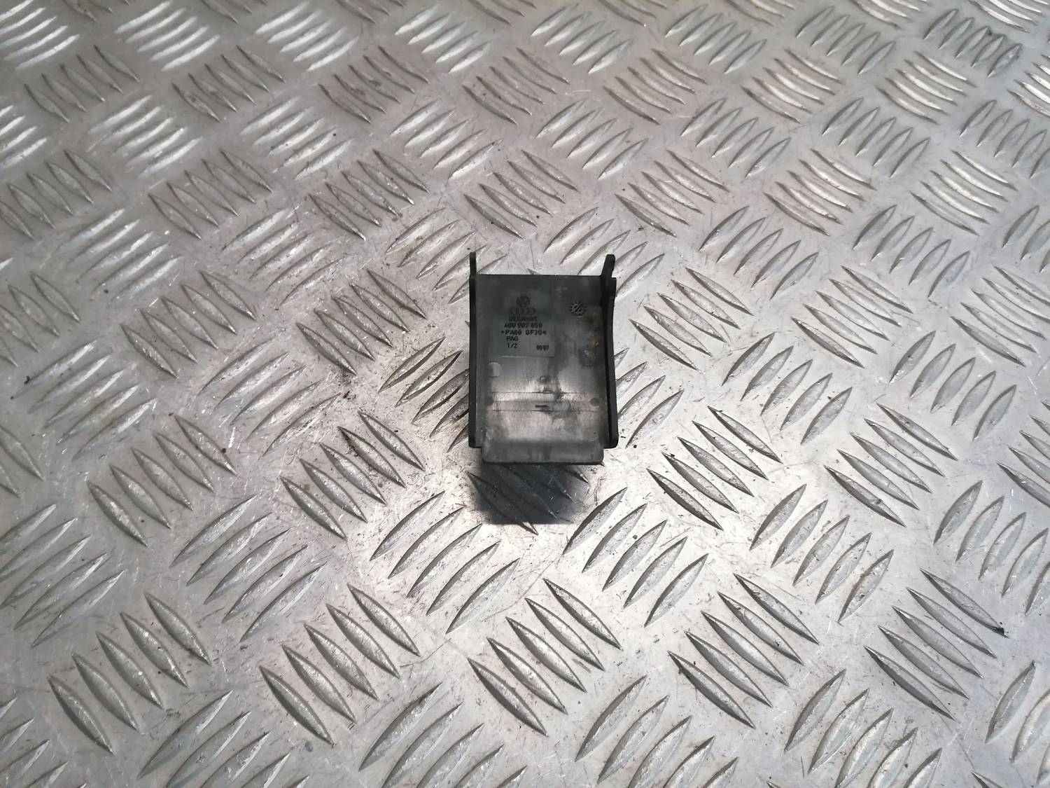 Gaisa kvalitātes sensors priekš VW PHAETON 2003 4 Gaisa kvalitātes sensors priekš VW PHAETON 2003