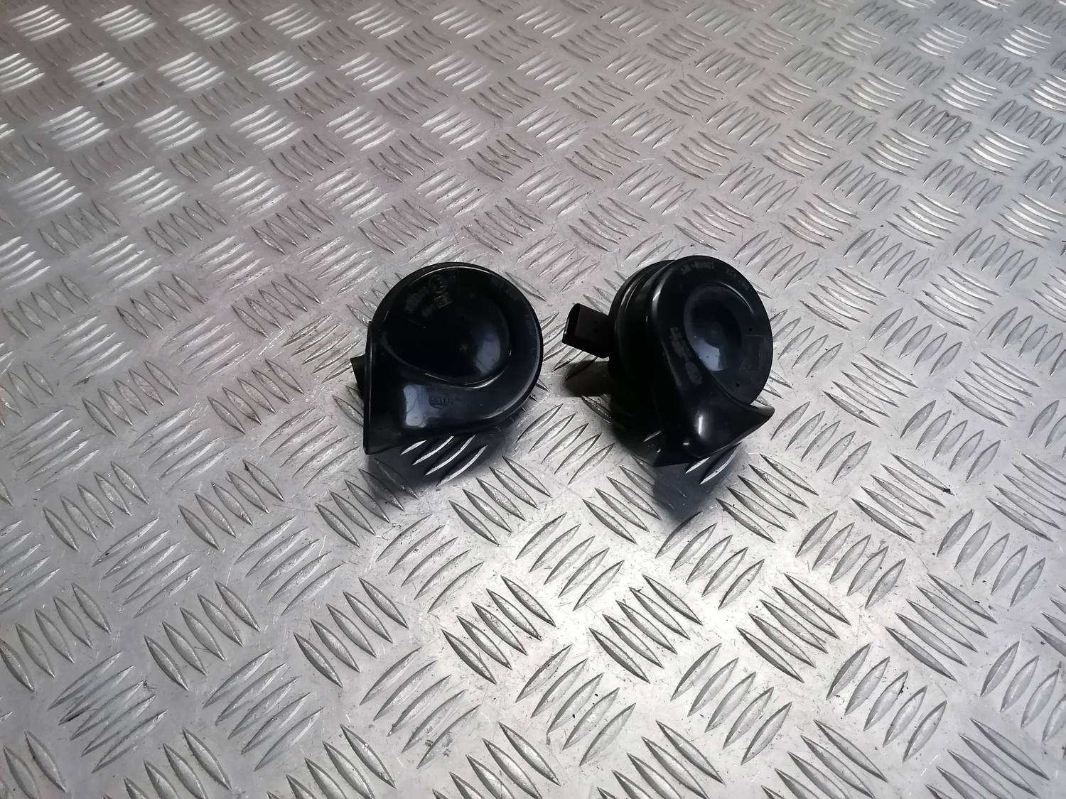 Skaņas signāls priekš VW PHAETON 2003