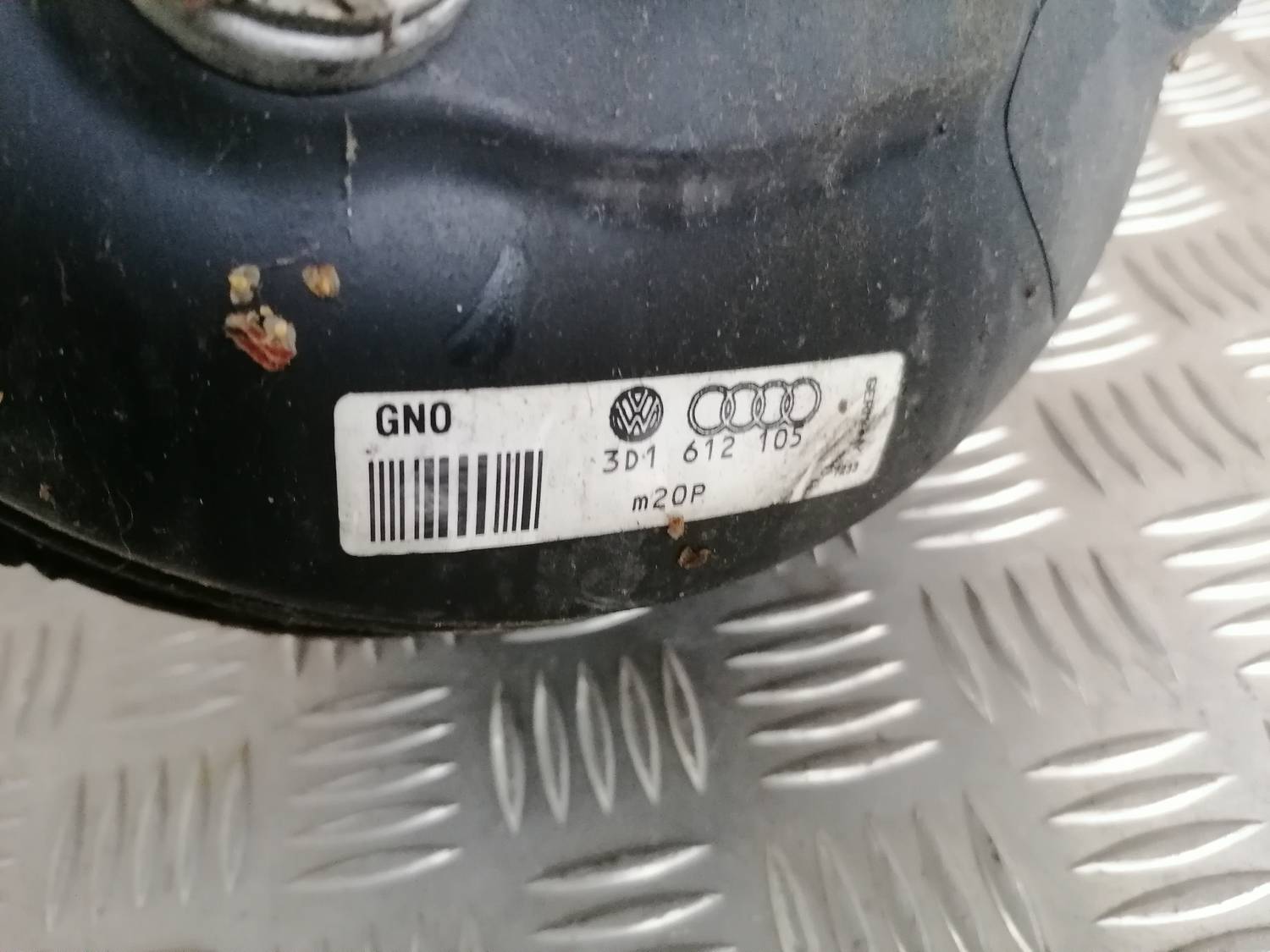 Bremžu pastiprinātāja galvenais cilindrs priekš VW PHAETON 2003