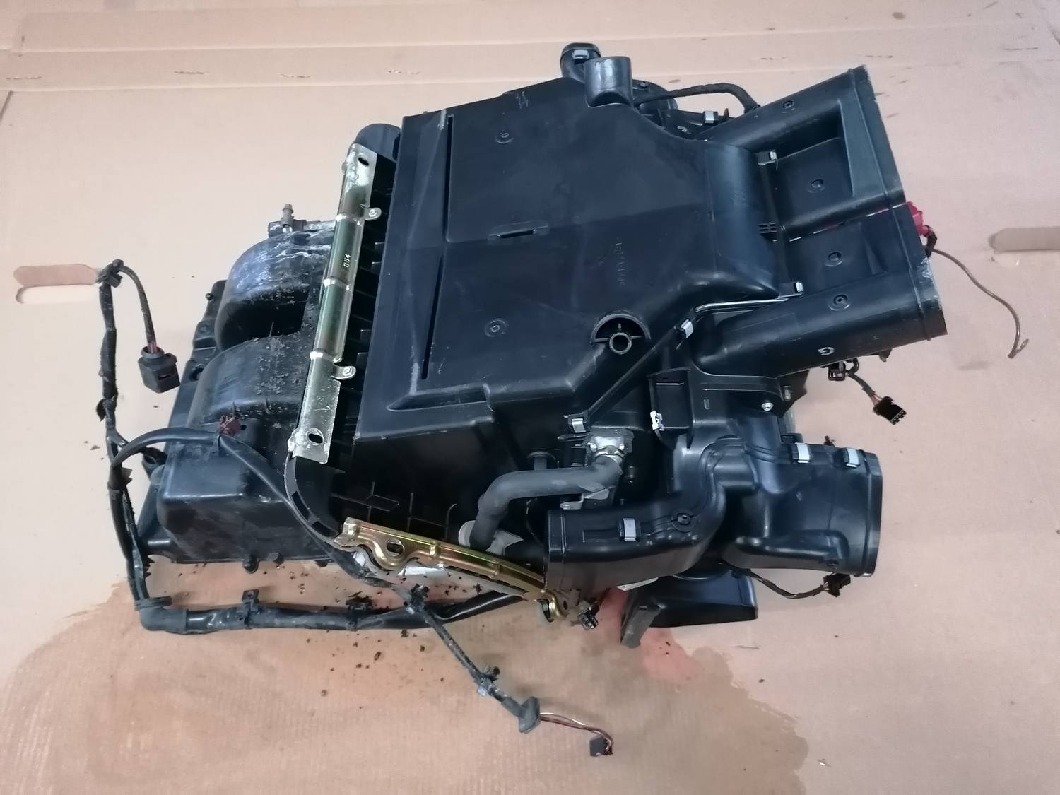 Salona sildītājs priekš VW PHAETON 2003 5 Salona sildītājs priekš VW PHAETON 2003