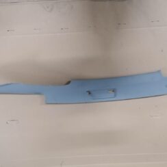 Aizmugurējas salona statnes apdare priekš VW PHAETON 2003