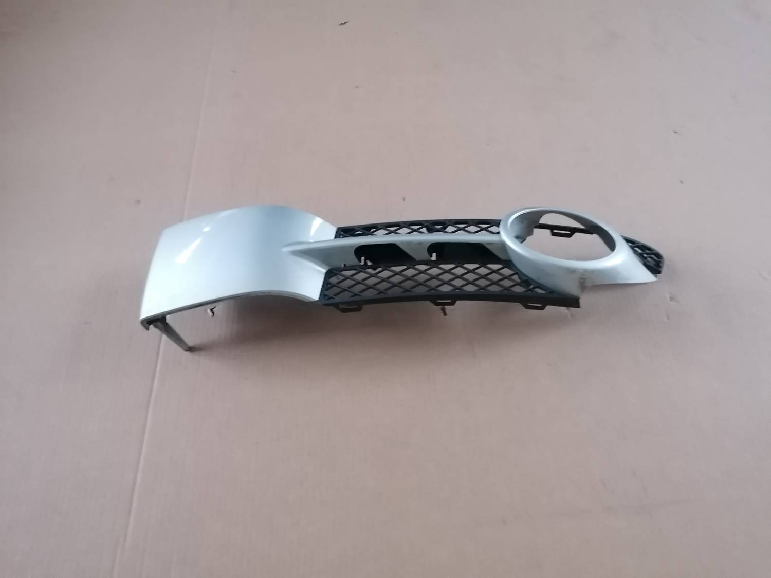 Miglas luktura reste, pa labi priekš VW PHAETON 2003