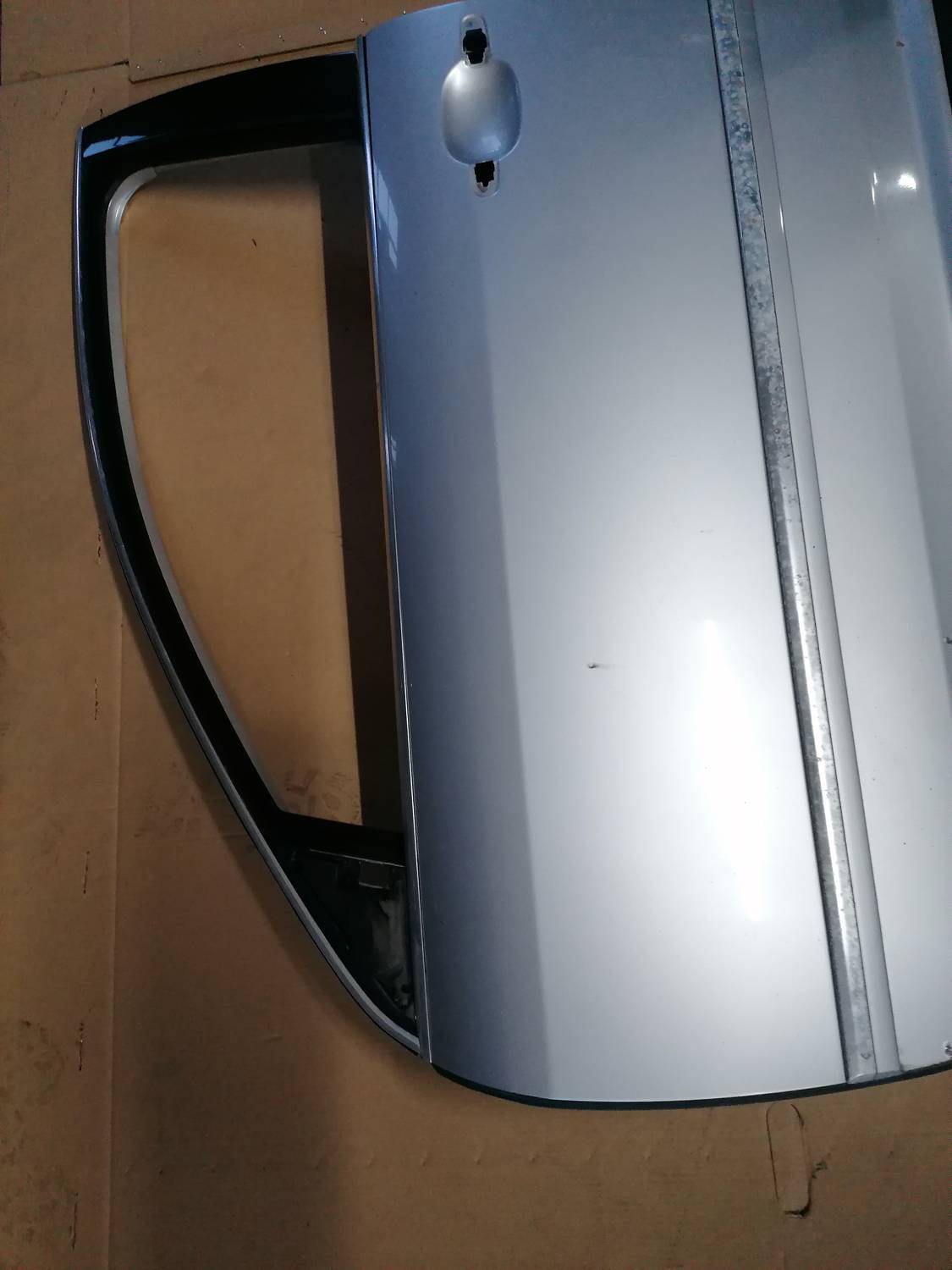 Priekšējās kreisās durvis priekš VW PHAETON 2003 3 Priekšējās kreisās durvis priekš VW PHAETON 2003