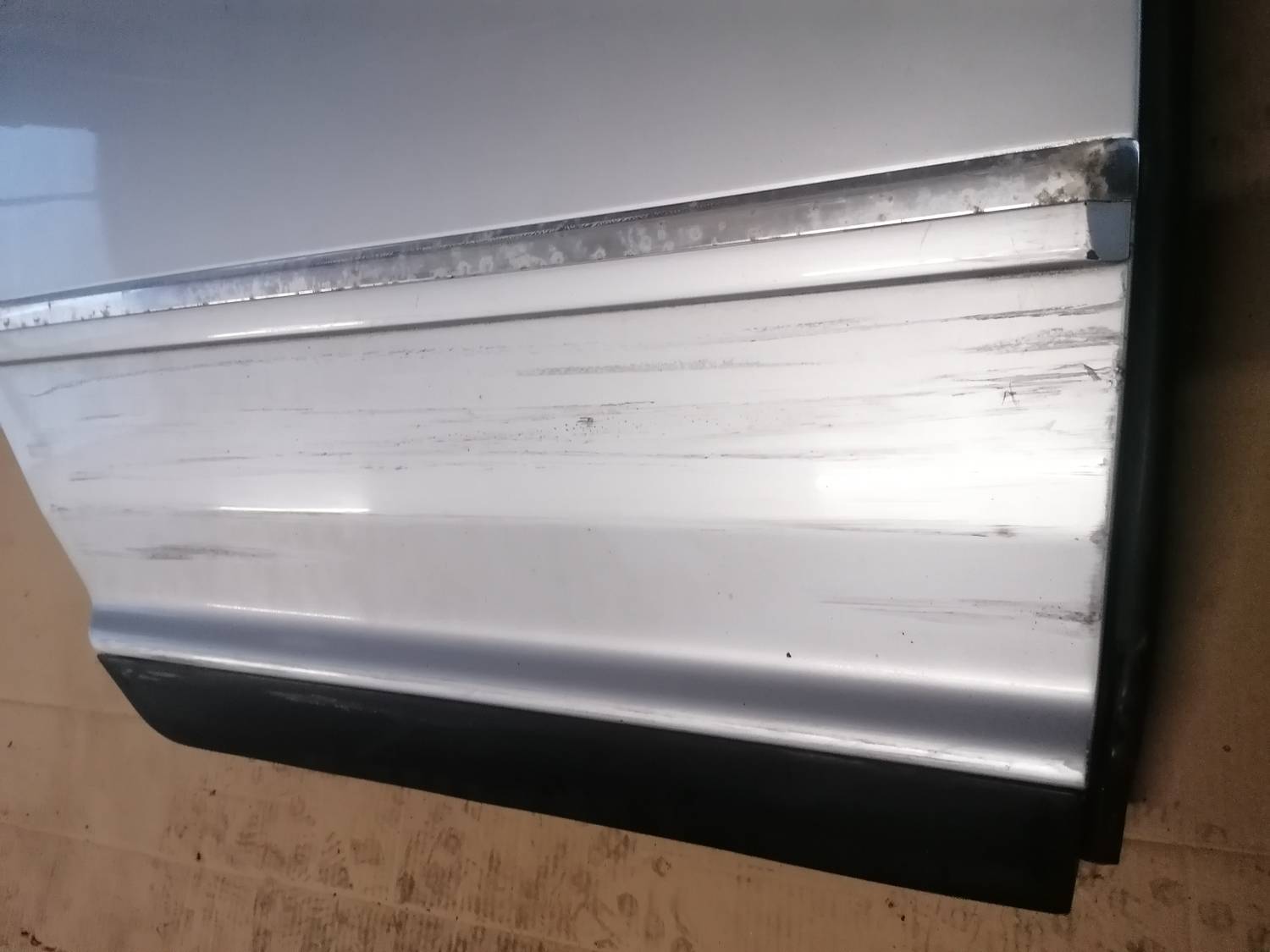 Aizmugurējās labās durvis priekš VW PHAETON 2003