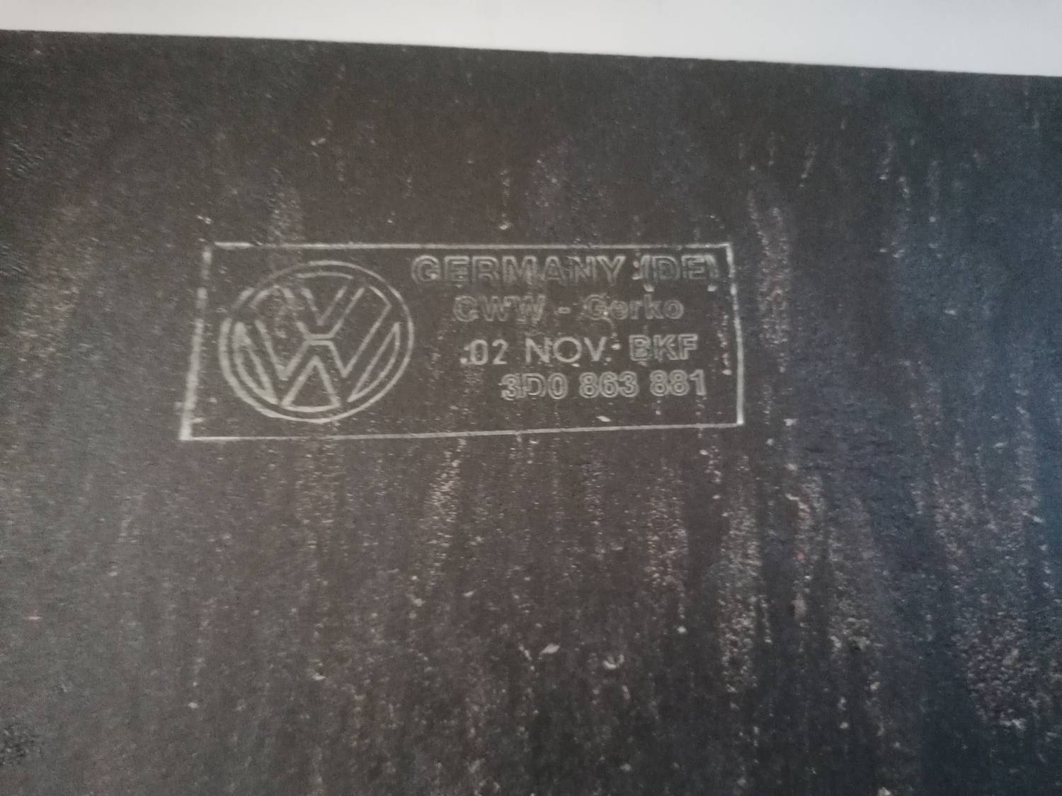 Aizmugurējās labās durvis priekš VW PHAETON 2003