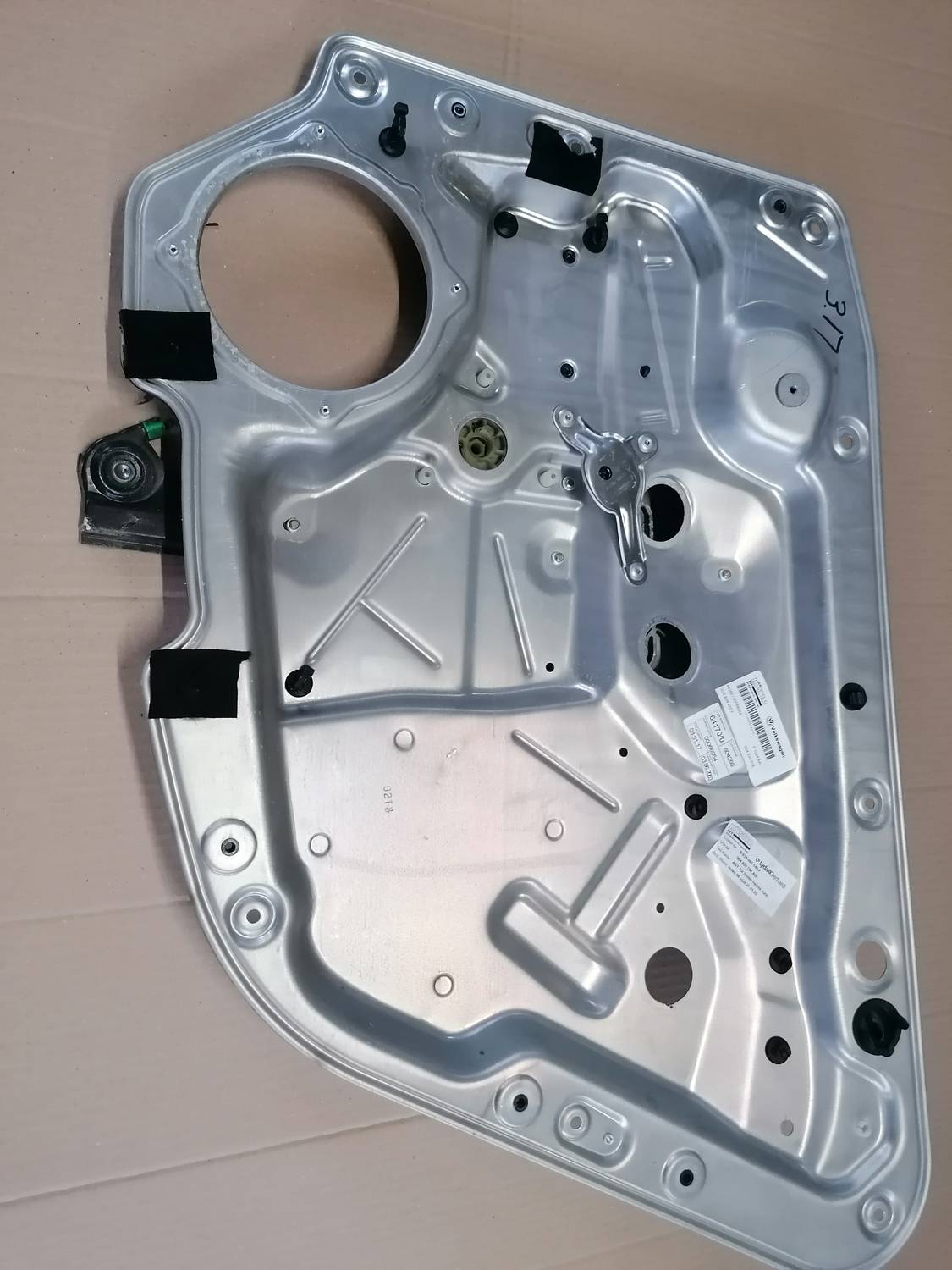 Stikla pacelšanas mehānisma panele priekš VW PHAETON 2003