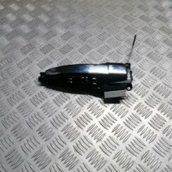 Priekšējāis labais durvju rokturis priekš OPEL INSIGNIA SPORTS TOURER 2013