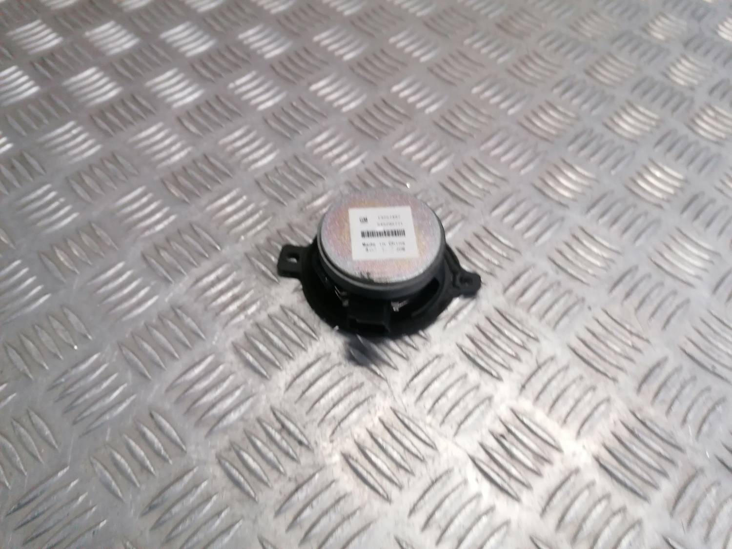 Mērinstrumentu paneļa skaļrunis priekš OPEL INSIGNIA SPORTS TOURER 2013 3 Mērinstrumentu paneļa skaļrunis priekš OPEL INSIGNIA SPORTS TOURER 2013