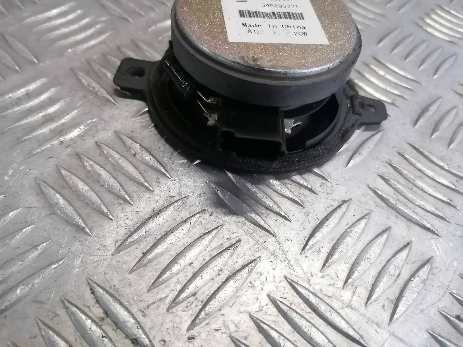 Mērinstrumentu paneļa skaļrunis priekš OPEL INSIGNIA SPORTS TOURER 2013 4 Mērinstrumentu paneļa skaļrunis priekš OPEL INSIGNIA SPORTS TOURER 2013