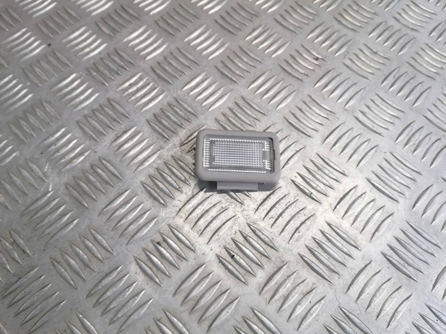 Apgaismojums bagažnieka nodalījuma priekš OPEL INSIGNIA SPORTS TOURER 2013