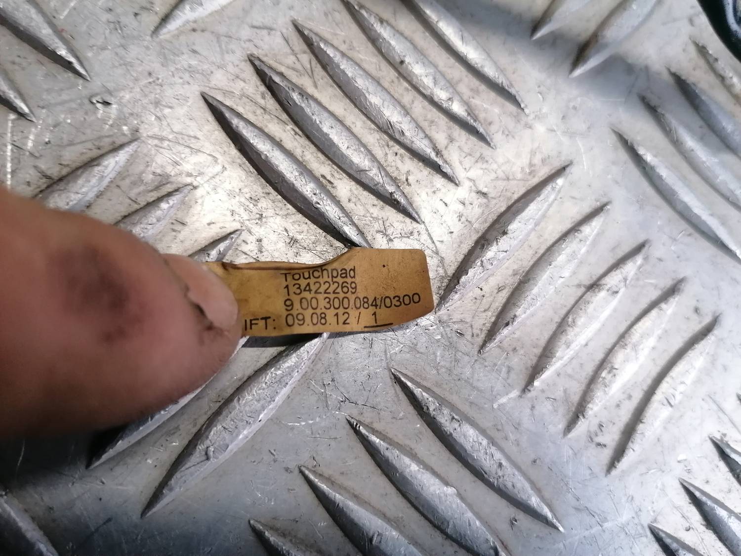 Bagažnieka vāka rokturis priekš OPEL INSIGNIA SPORTS TOURER 2013