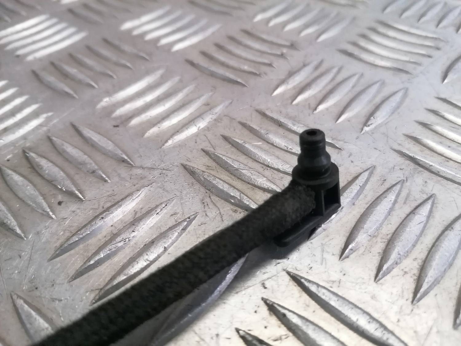 Degvielas atgriešanas caurule priekš OPEL INSIGNIA SPORTS TOURER 2013