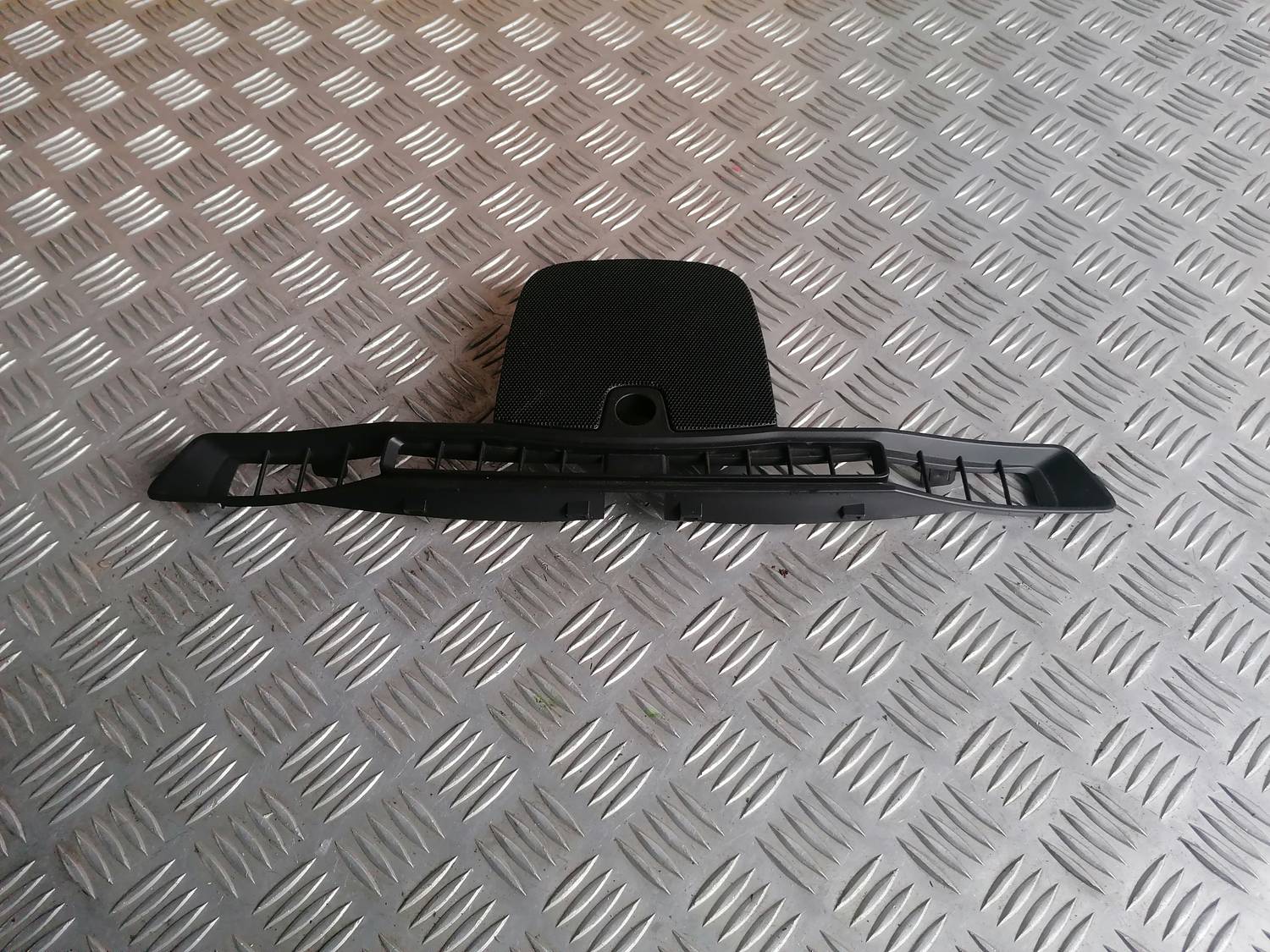 Mērinstrumentu paneļa skaļruņa apdare priekš OPEL INSIGNIA SPORTS TOURER 2013