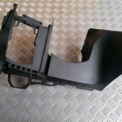 Mērinstrumentu paneļa apdare (zem stūres) priekš OPEL INSIGNIA SPORTS TOURER 2013