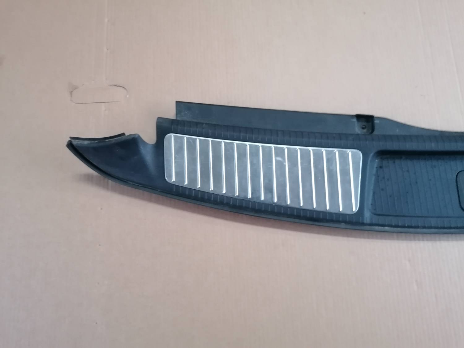 Bagažnieka nodalījuma sliekšņa uzlika priekš OPEL INSIGNIA SPORTS TOURER 2013