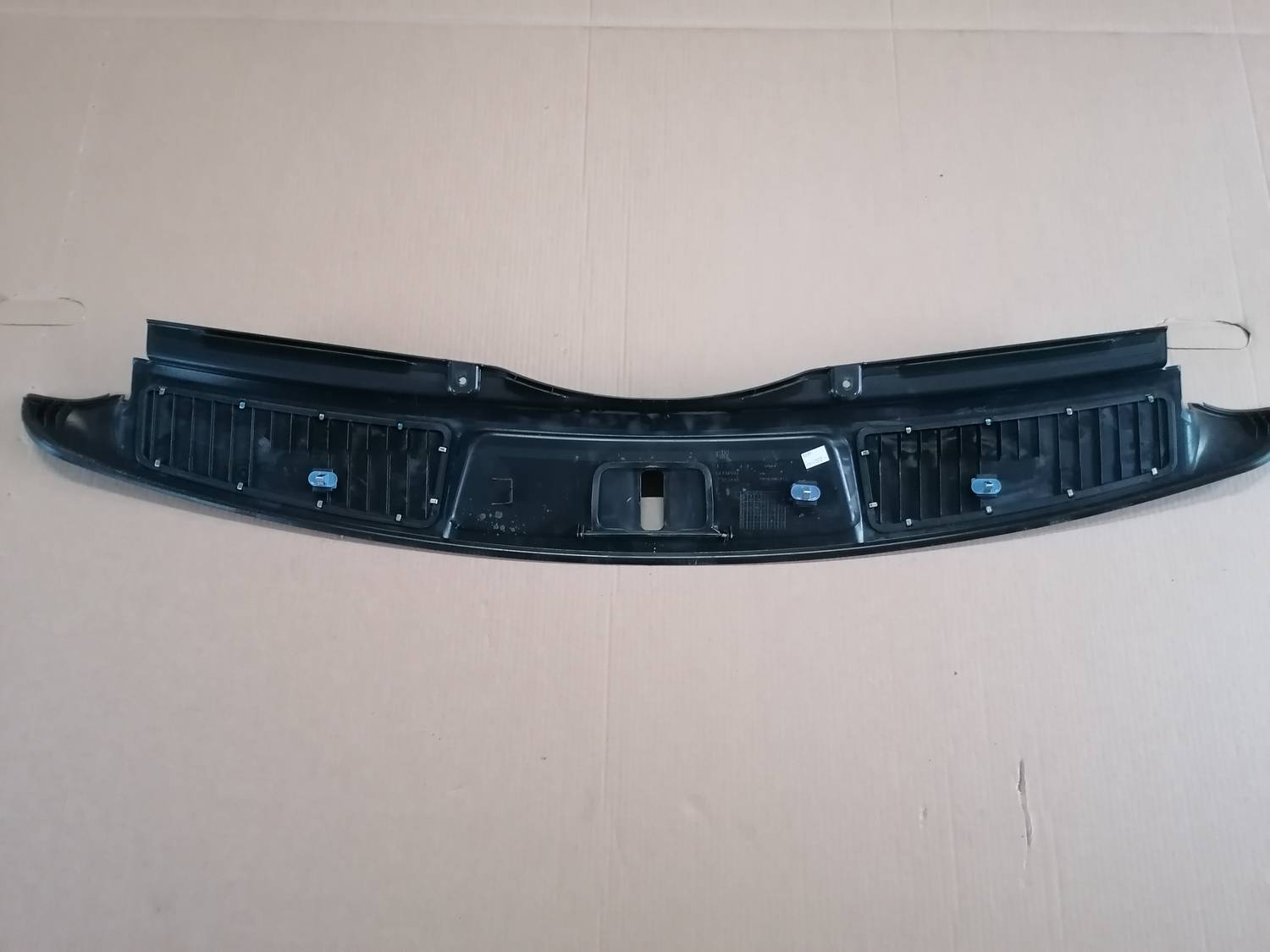 Bagažnieka nodalījuma sliekšņa uzlika priekš OPEL INSIGNIA SPORTS TOURER 2013