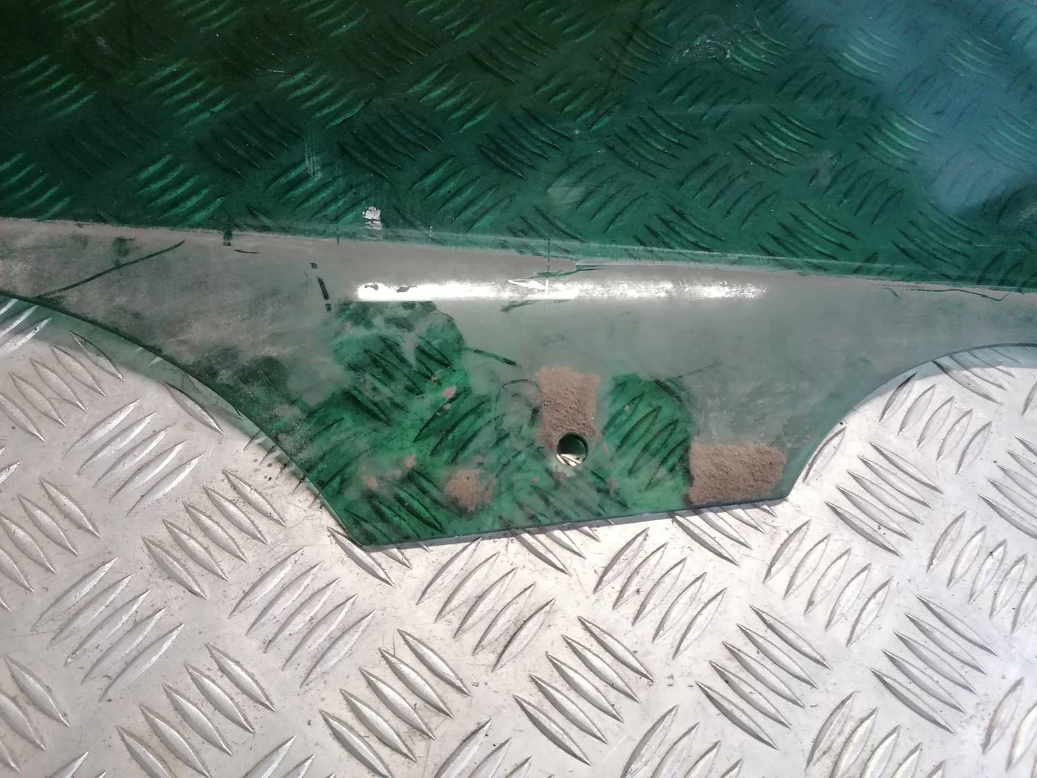 Aizmugurējo labo durvju stikls priekš OPEL INSIGNIA SPORTS TOURER 2013