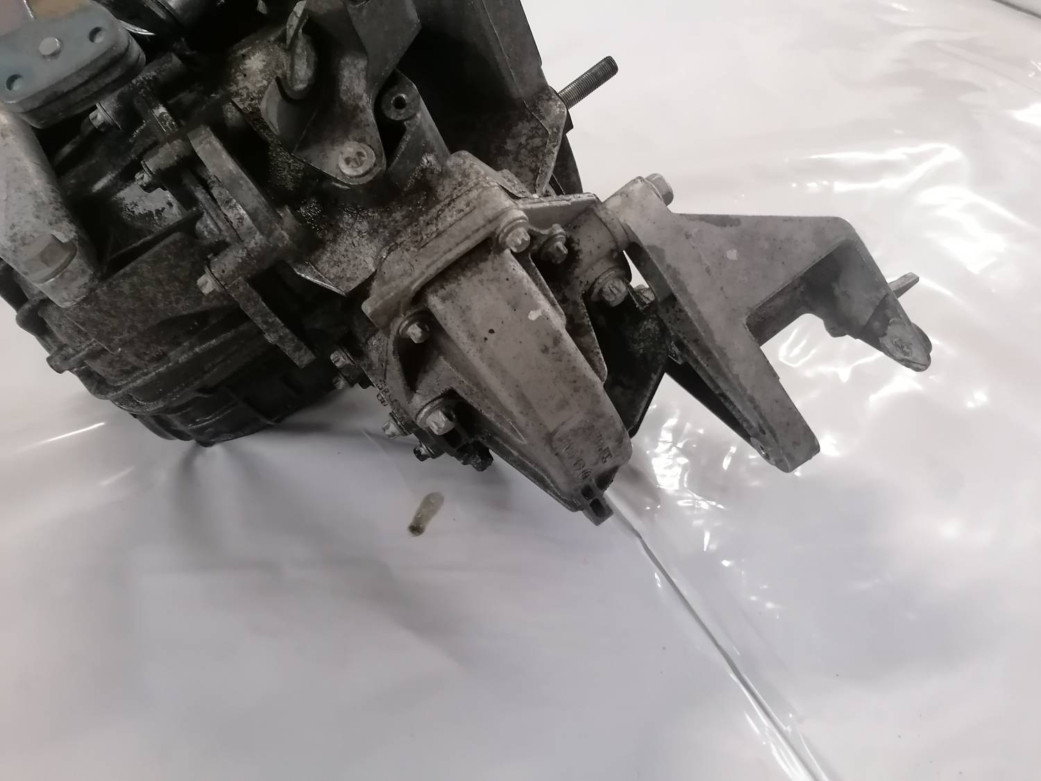 Mehāniska pārnesumkārba priekš OPEL INSIGNIA SPORTS TOURER 2013