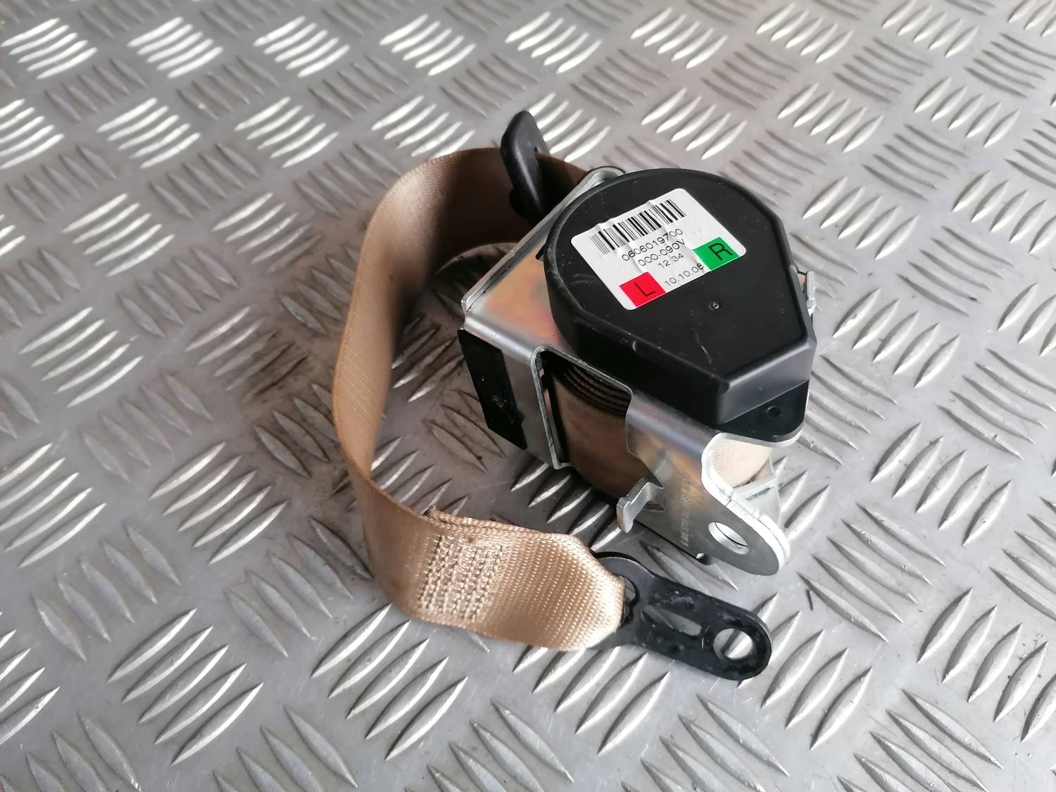 Aizmugurējā kreisa drošības josta priekš BMW 318D E91 2008 TOURING 2 Aizmugurējā kreisa drošības josta priekš BMW 318D E91 2008 TOURING