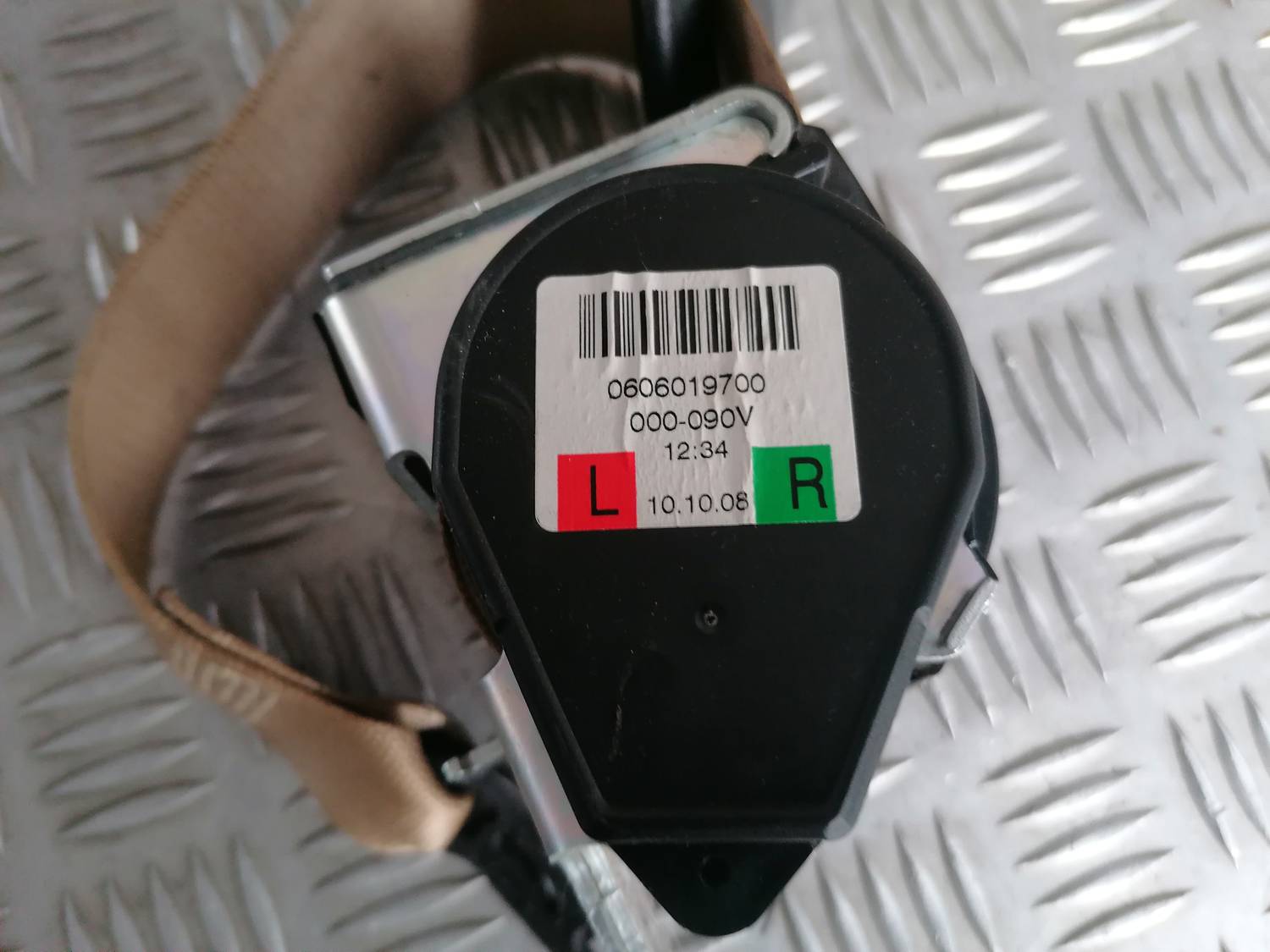 Aizmugurējā kreisa drošības josta priekš BMW 318D E91 2008 TOURING 4 Aizmugurējā kreisa drošības josta priekš BMW 318D E91 2008 TOURING