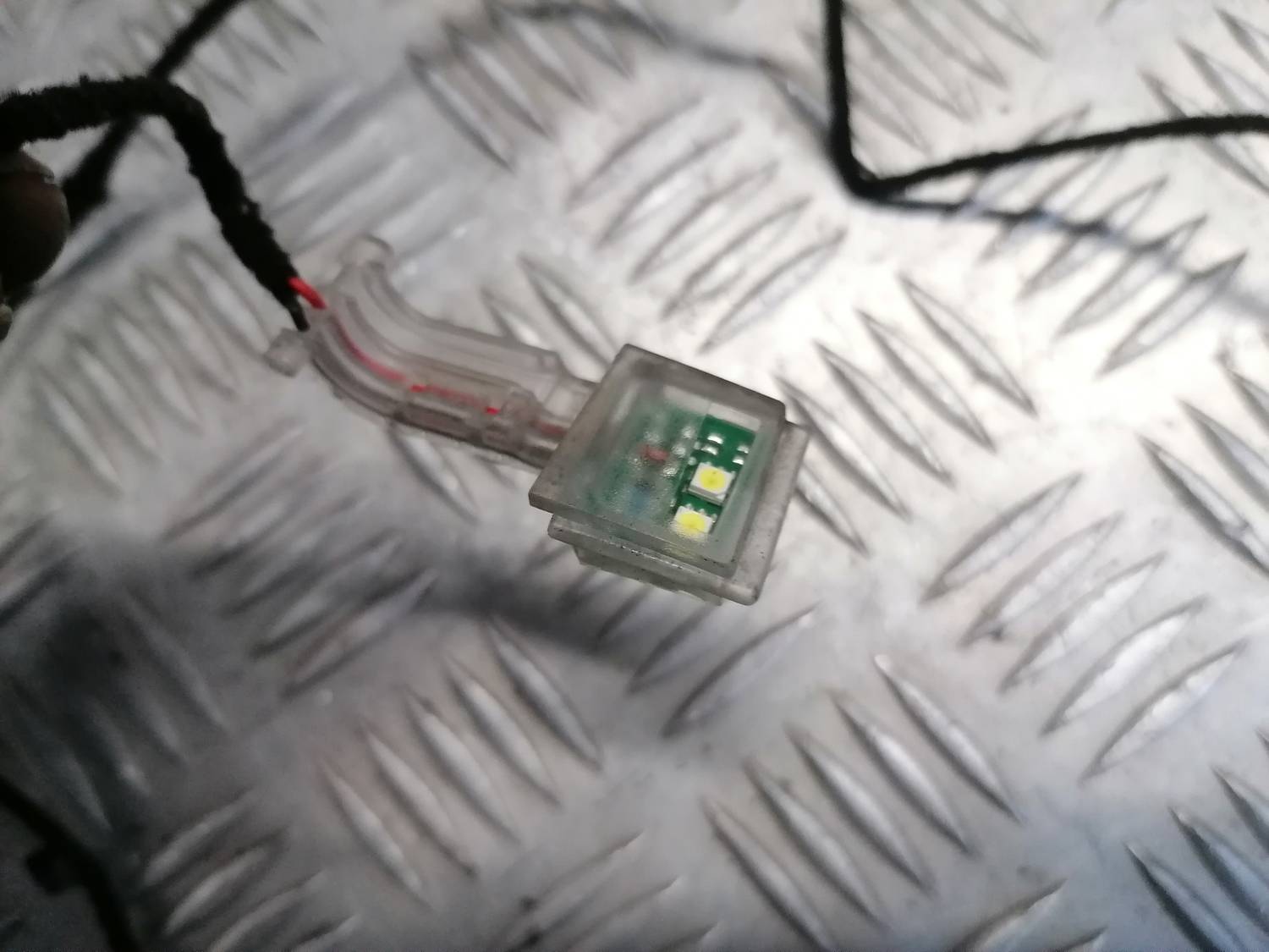 Durvju ārēja roktura apgaismojums priekš BMW 318D E91 2008 TOURING 3 Durvju ārēja roktura apgaismojums priekš BMW 318D E91 2008 TOURING