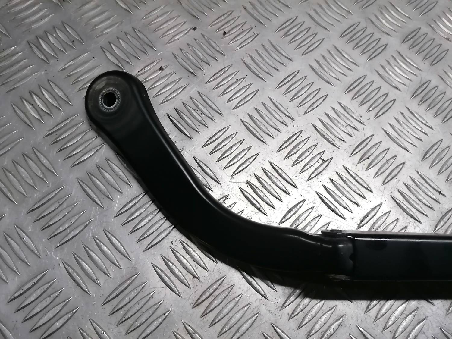 Vējstikla slotiņa priekš BMW 318D E91 2008 TOURING 3 Vējstikla slotiņa priekš BMW 318D E91 2008 TOURING