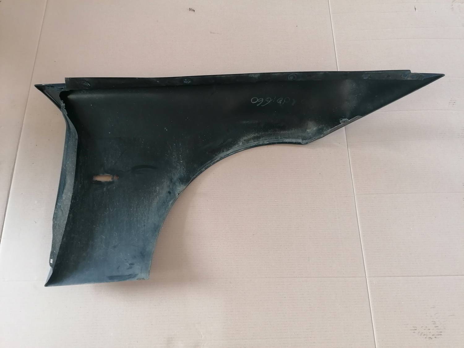 Priekšējais kreisais spārns priekš BMW 318D E91 2008 TOURING 5 Priekšējais kreisais spārns priekš BMW 318D E91 2008 TOURING