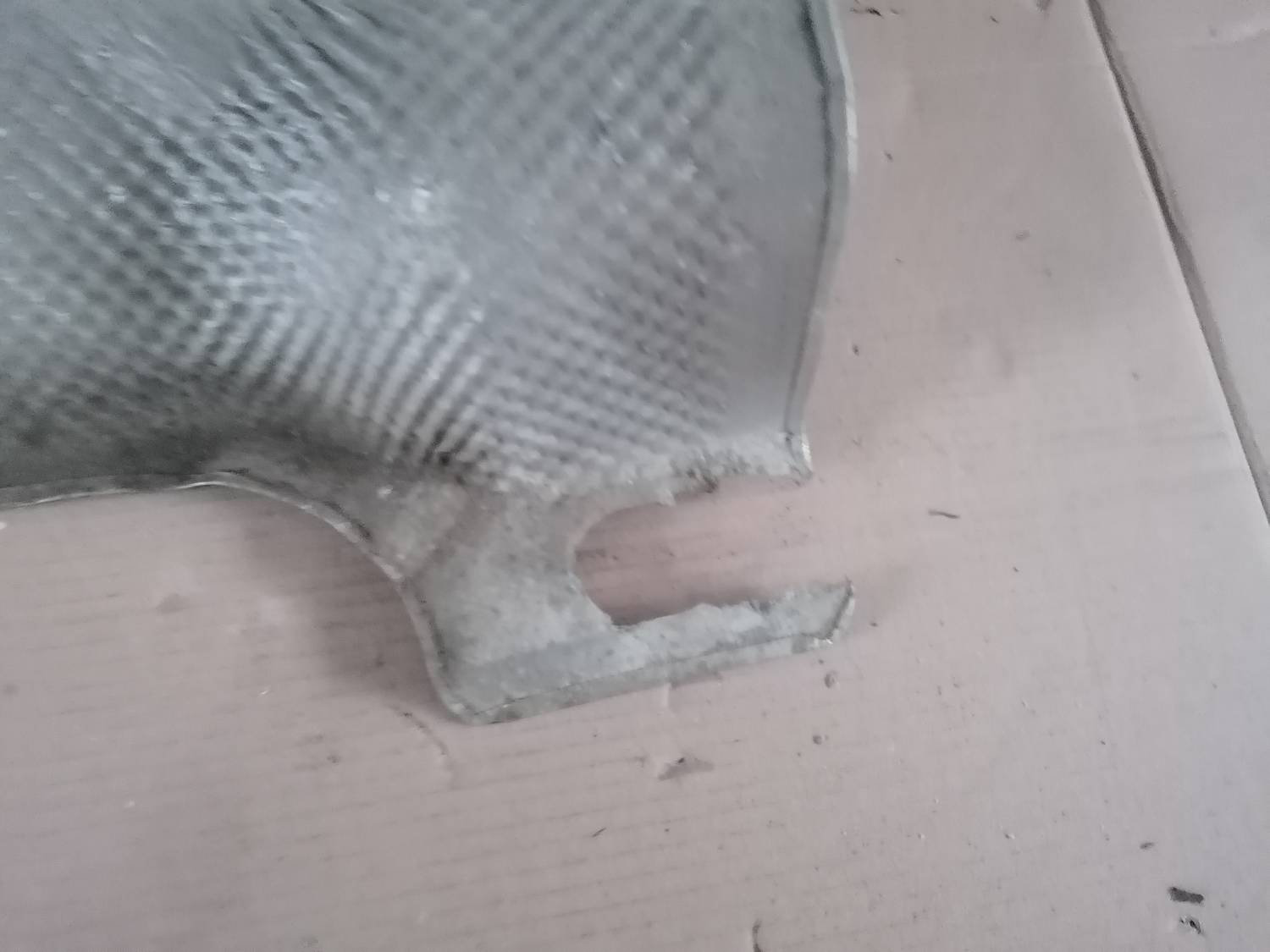 Izpūtēja sistēmas karstuma aizsargs priekš BMW 318D E91 2008 TOURING 2 Izpūtēja sistēmas karstuma aizsargs priekš BMW 318D E91 2008 TOURING