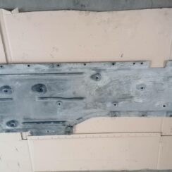 Virsbūves apakšējais aizsargs priekš BMW 318D E91 2008 TOURING