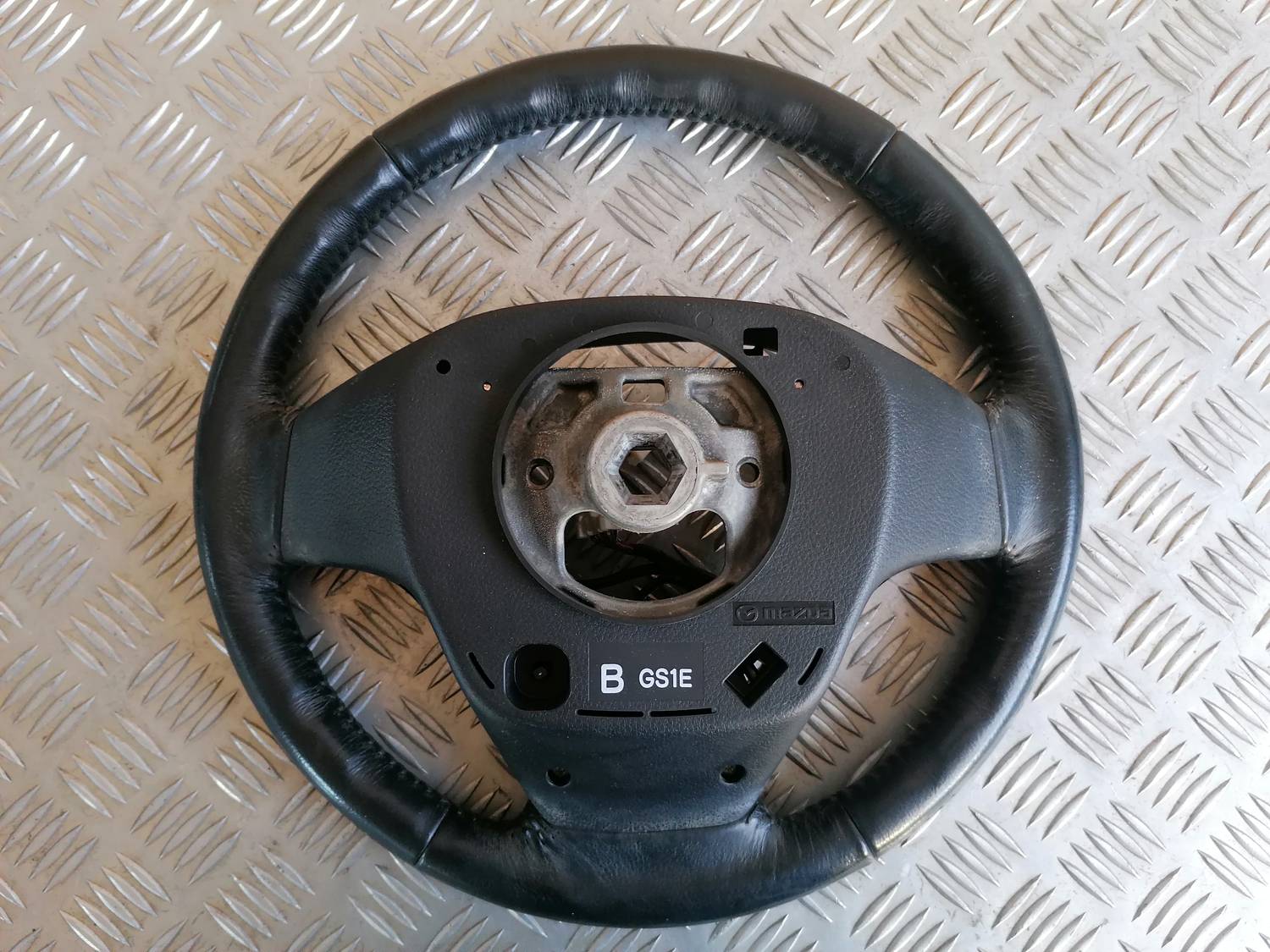 Stūre priekš MAZDA 6 2007 4 Stūre priekš MAZDA 6 2007